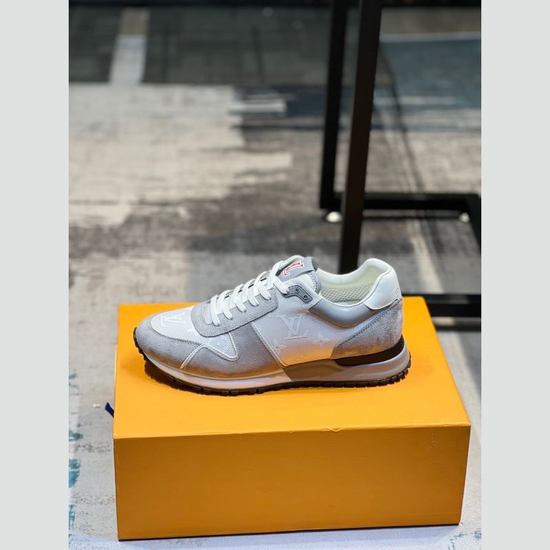 l**is V*t*n sneakers